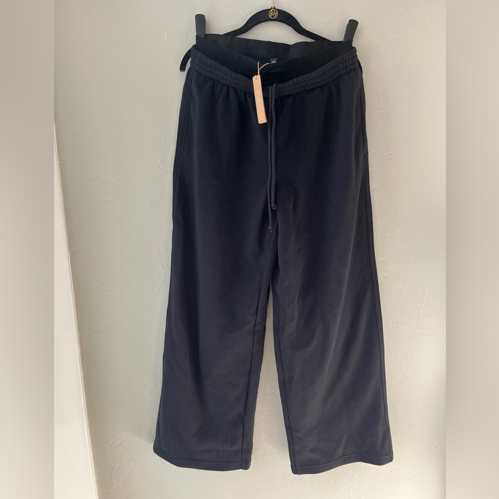 🖤SKIMS COTTON FLEECE OVERSIZED DOUBLE WAISTBAND EXPOSED BOXER PANTS ONYX S - Picture 2 of 9